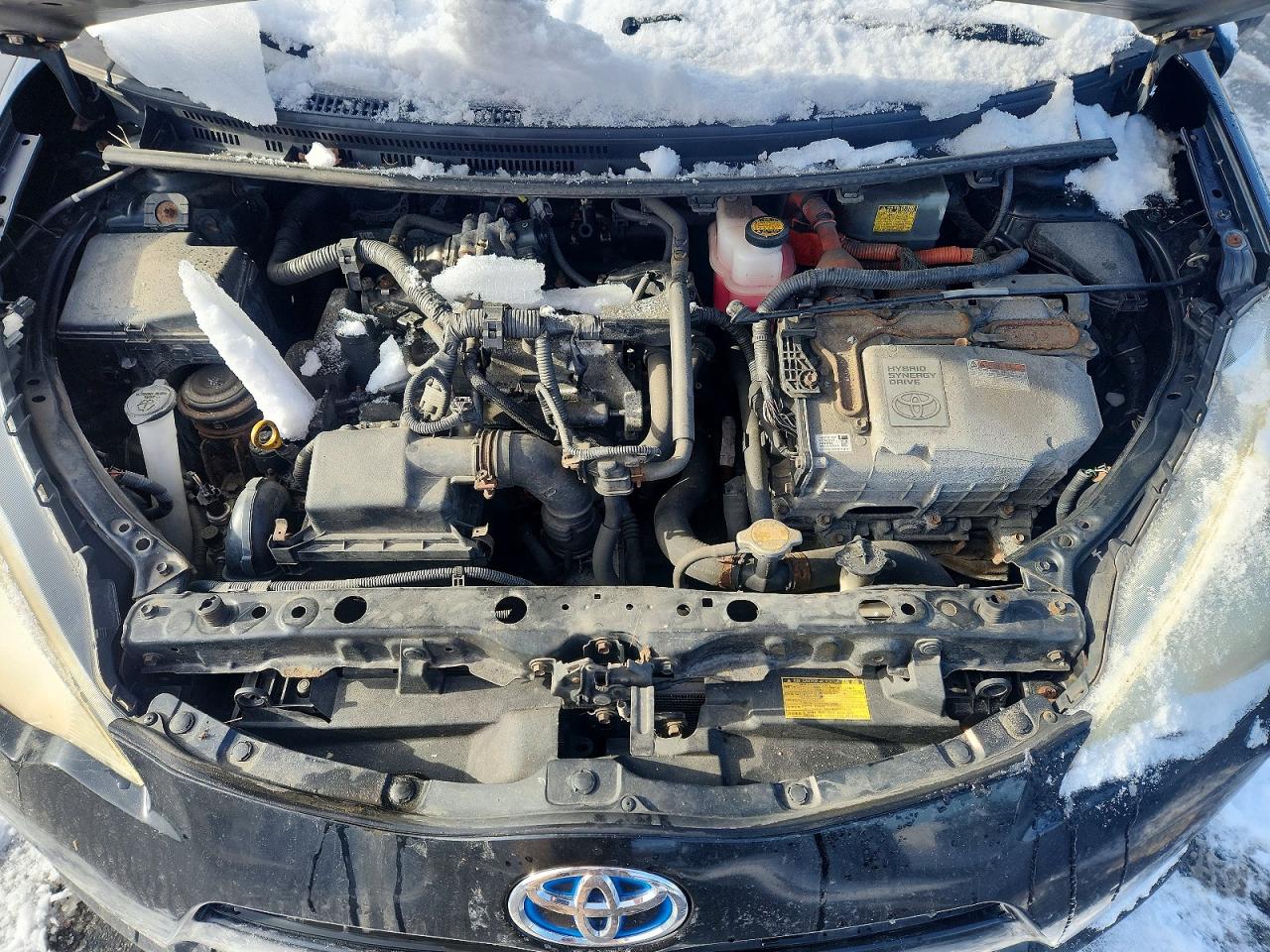 2012 TOYOTA PRIUS photo 11