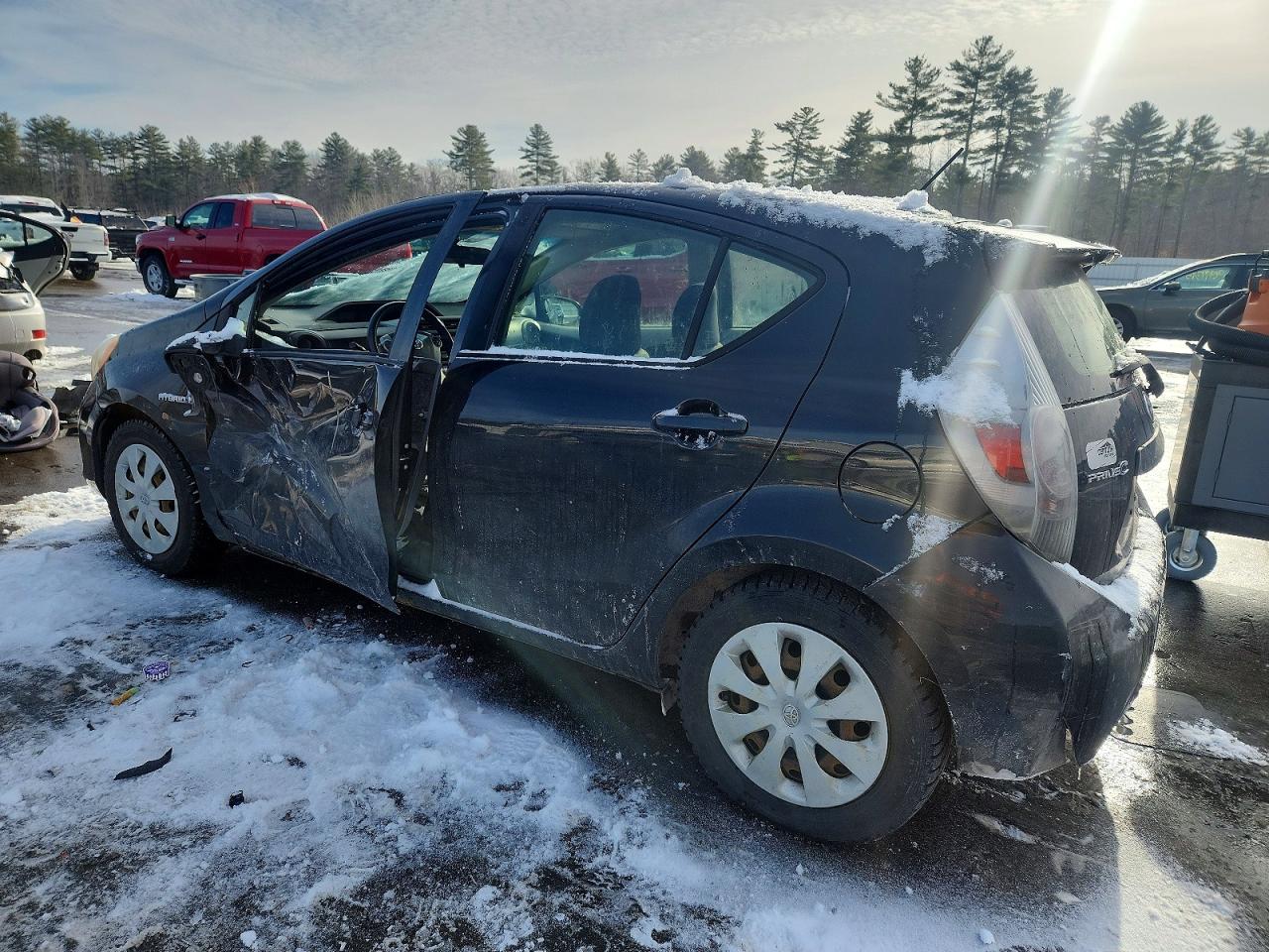 2012 TOYOTA PRIUS photo 2