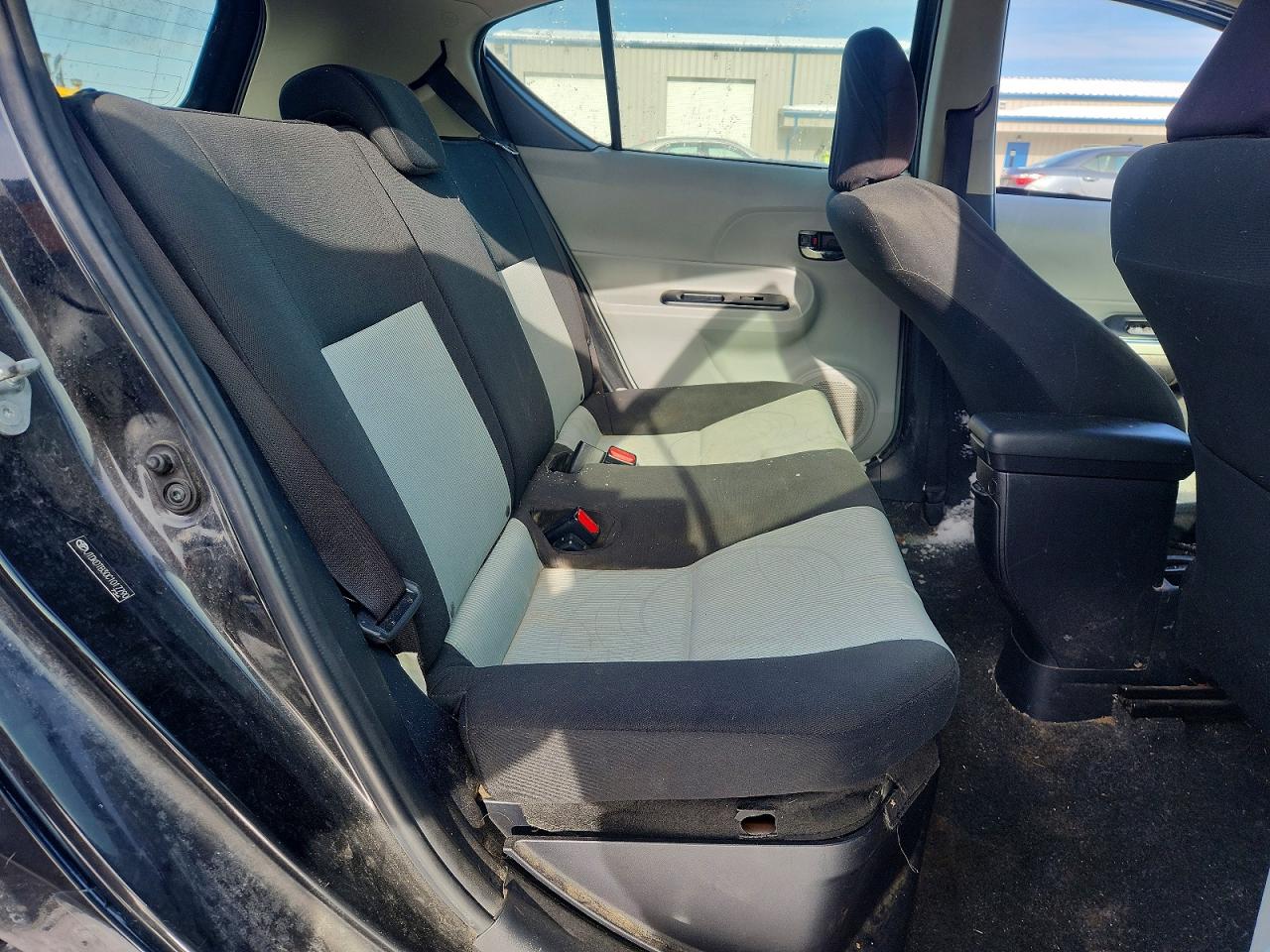 2012 TOYOTA PRIUS photo 10