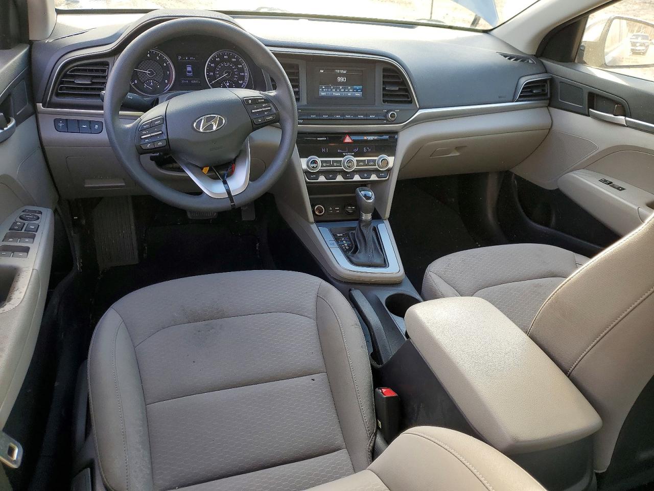 2020 HYUNDAI ELANTRA SE photo 8