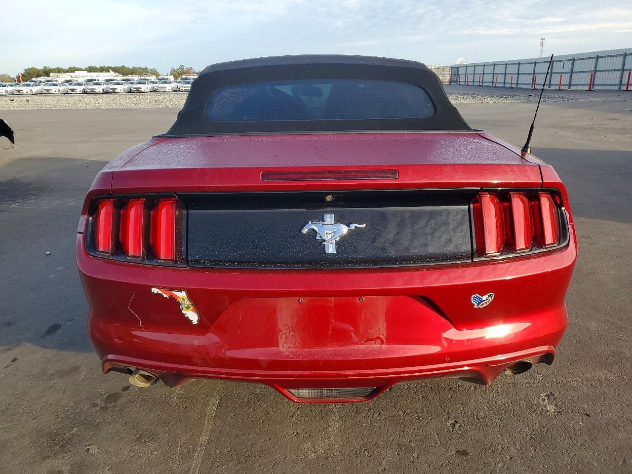 2016 FORD MUSTANG photo 6