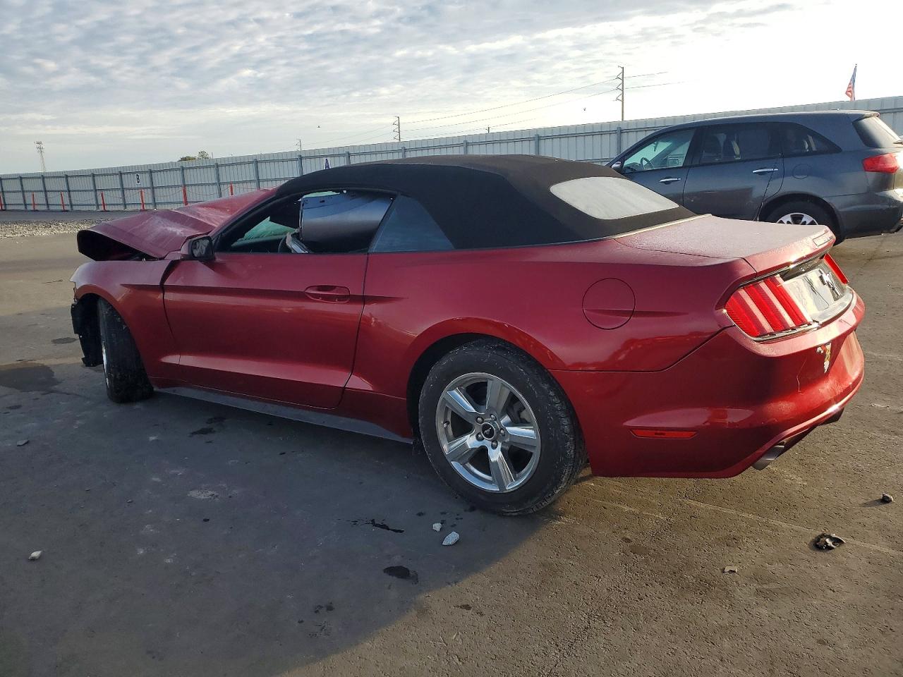 2016 FORD MUSTANG photo 2