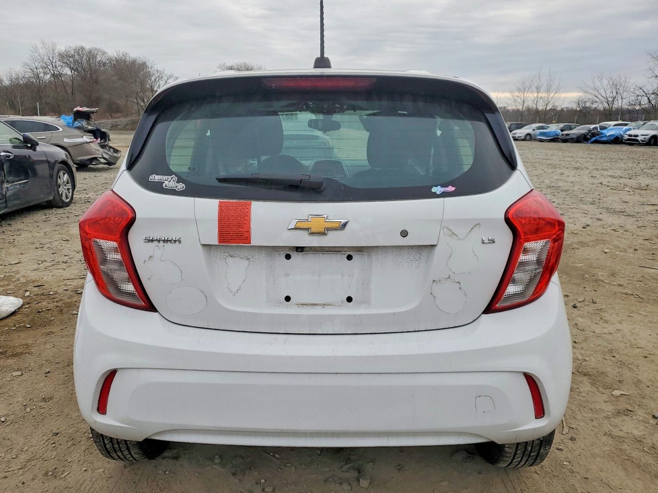 2016 CHEVROLET SPARK LS photo 6
