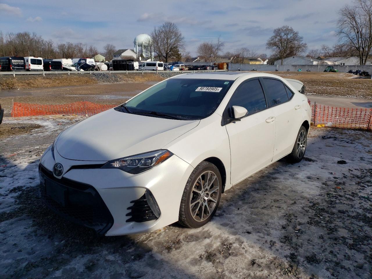 2017 TOYOTA COROLLA