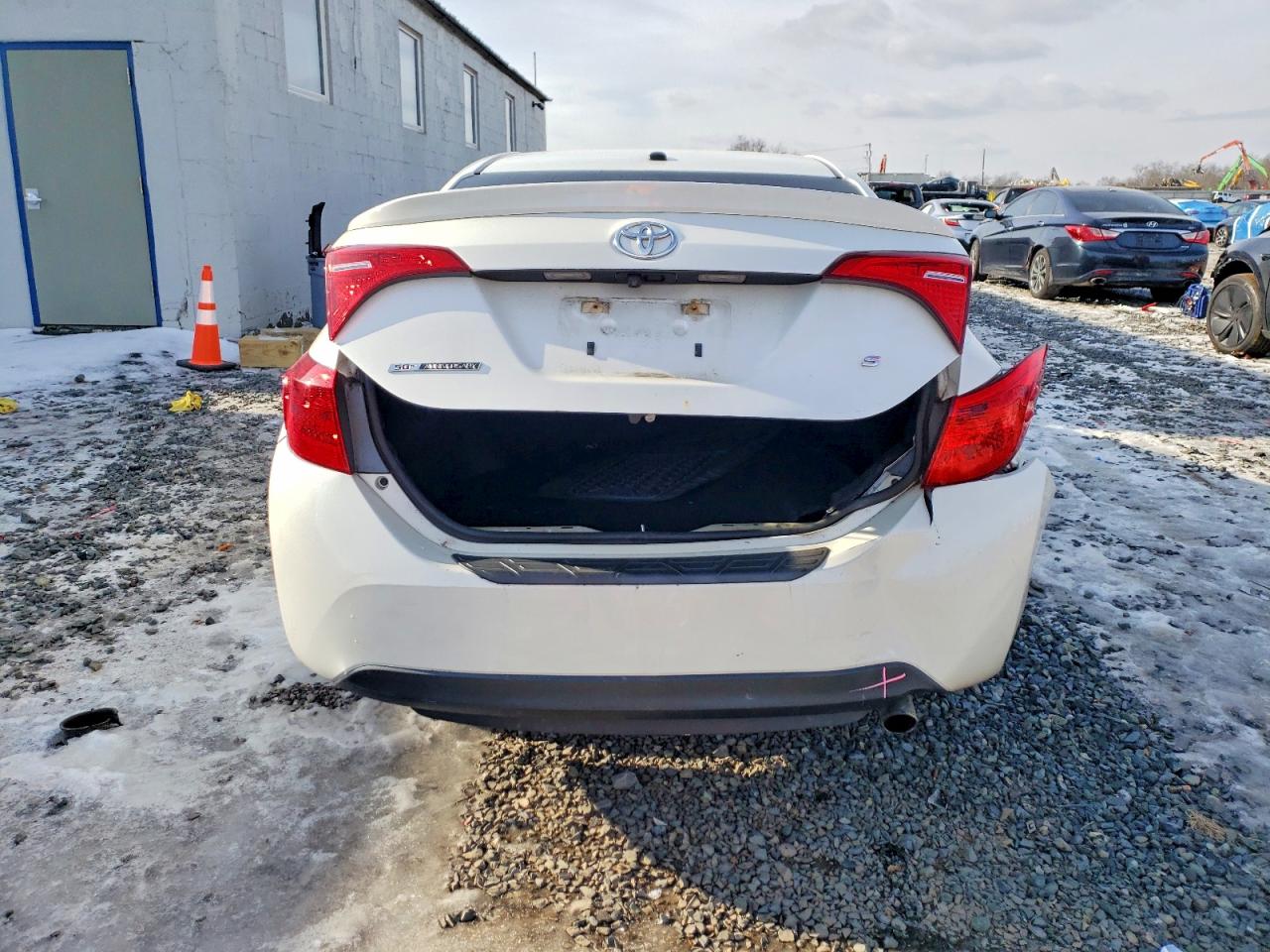 2017 TOYOTA COROLLA 50TH ANNIVERSARY SPECIAL EDITI photo 6