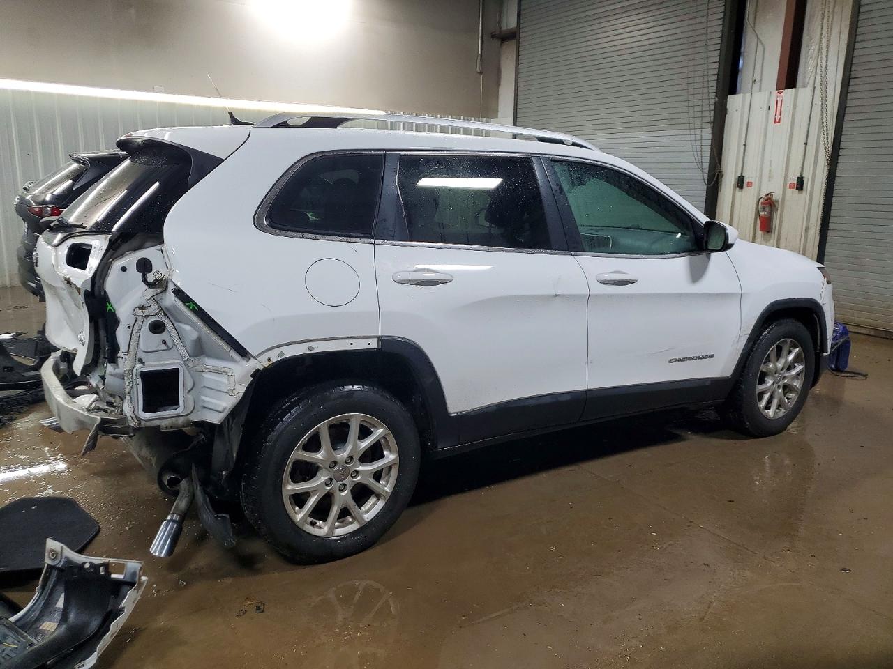 2014 JEEP CHEROKEE LATITUDE photo 3