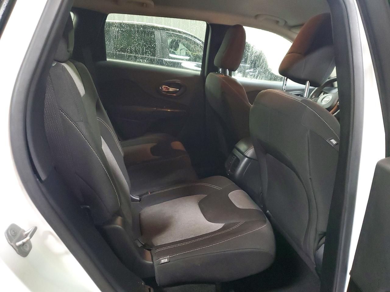 2014 JEEP CHEROKEE LATITUDE photo 10