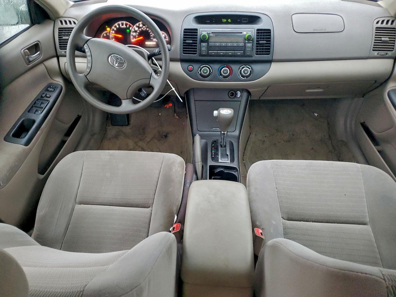 2005 TOYOTA CAMRY LE photo 8