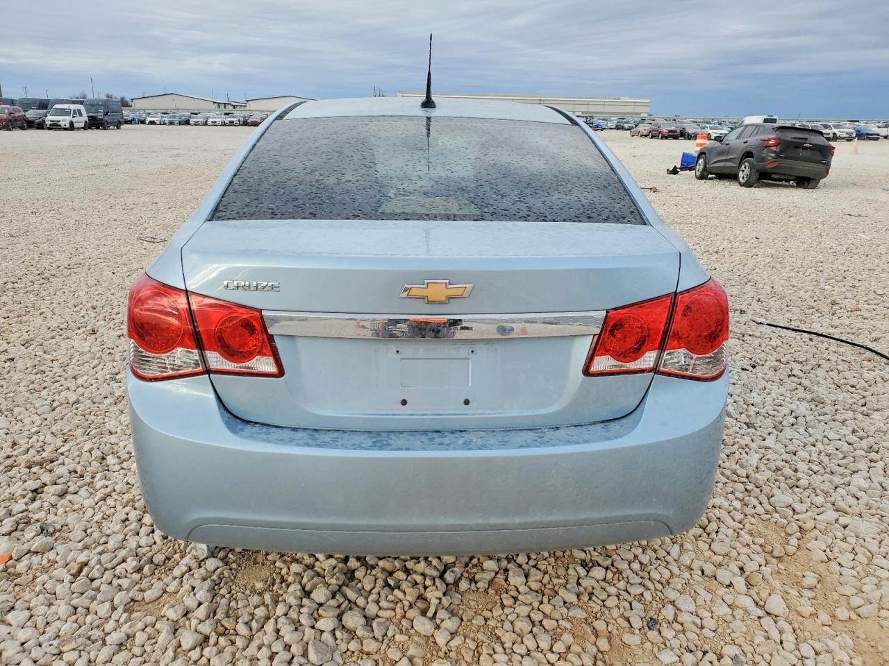 2011 CHEVROLET CRUZE LS photo 6