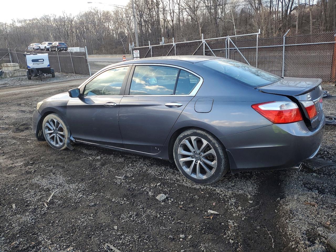 2013 HONDA ACCORD SPORT photo 2