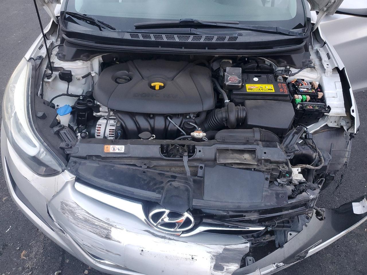 2016 HYUNDAI ELANTRA SE photo 11