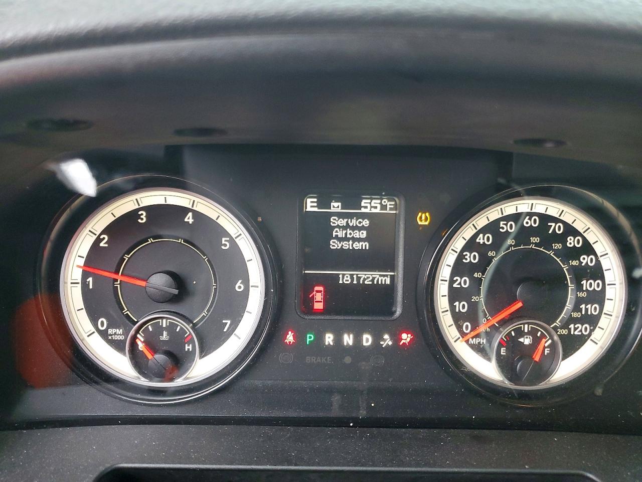 2018 RAM 1500 ST photo 9