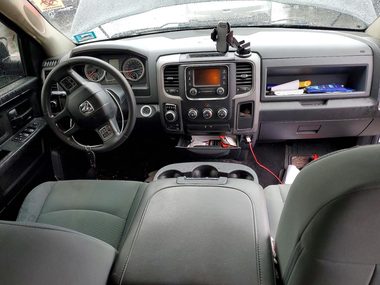 2018 RAM 1500 ST photo 8
