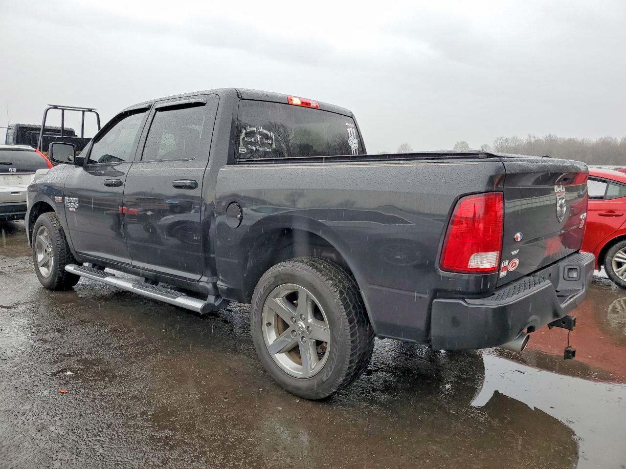 2018 RAM 1500 ST photo 2