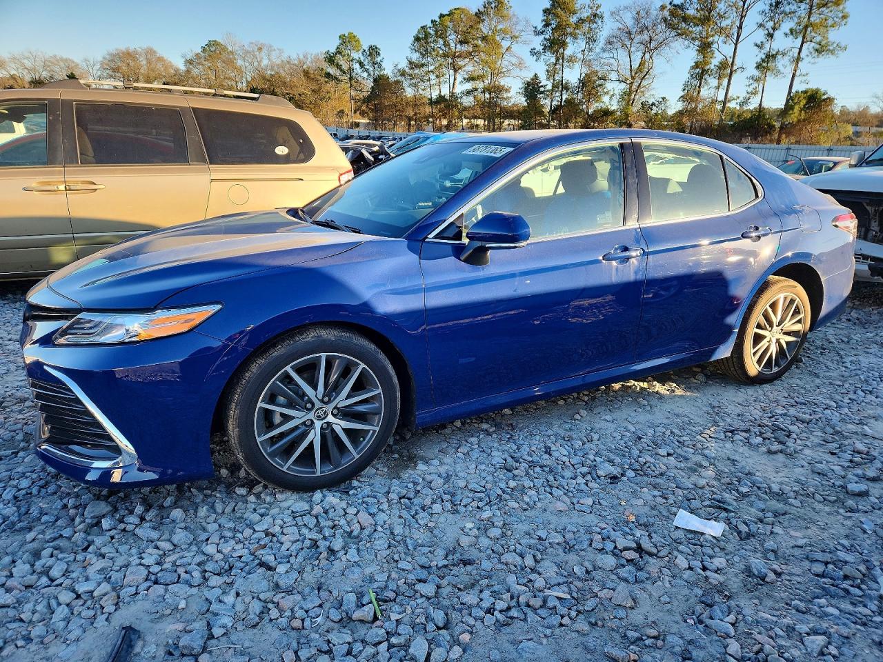 2024 TOYOTA CAMRY