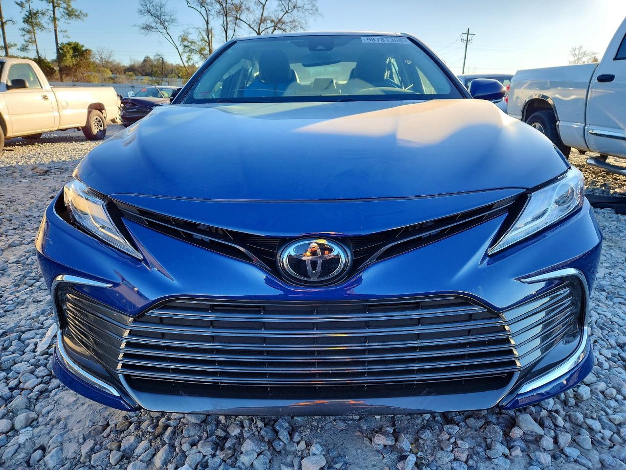 2024 TOYOTA CAMRY XLE photo 5