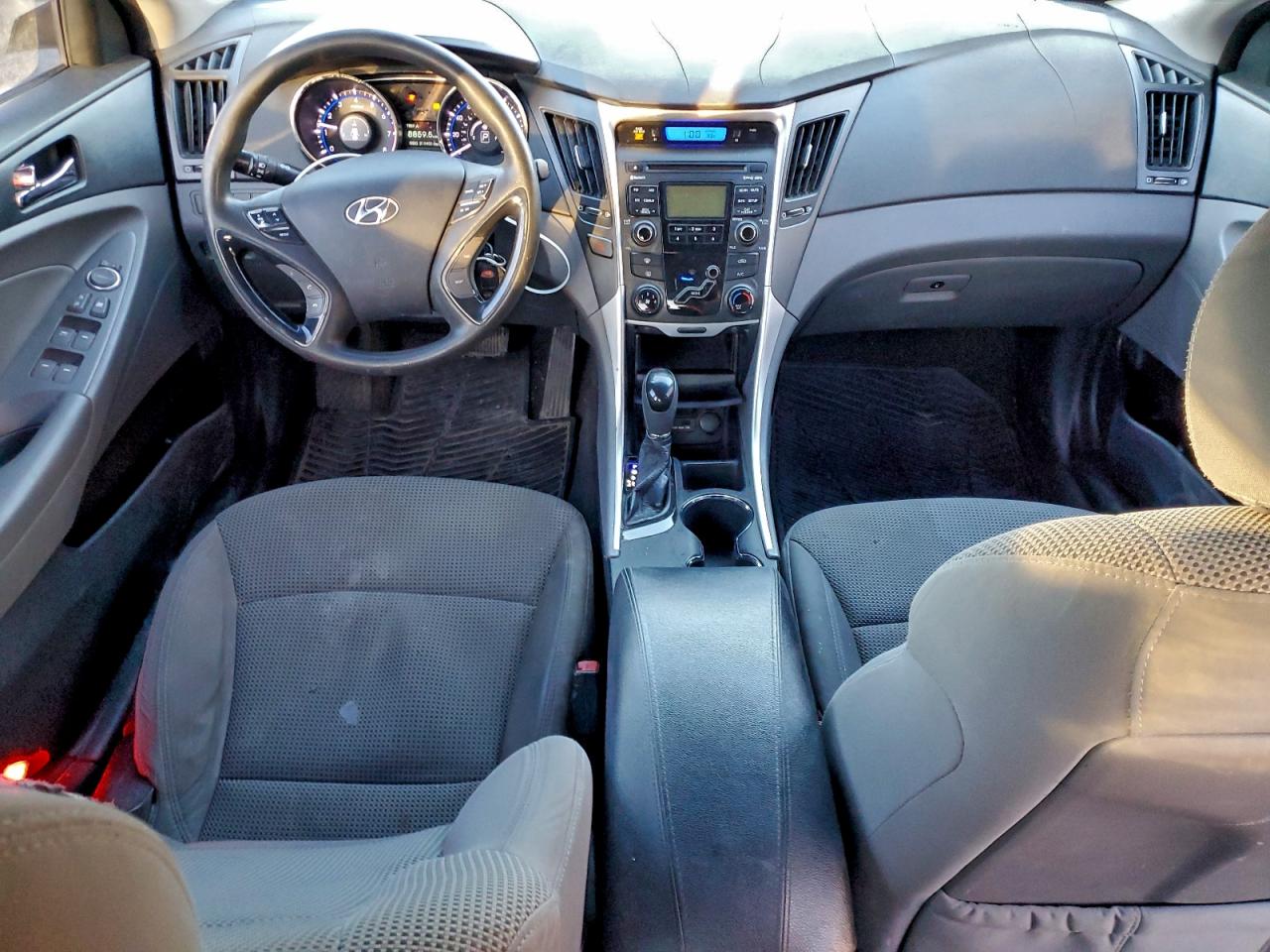 2011 HYUNDAI SONATA GLS photo 8