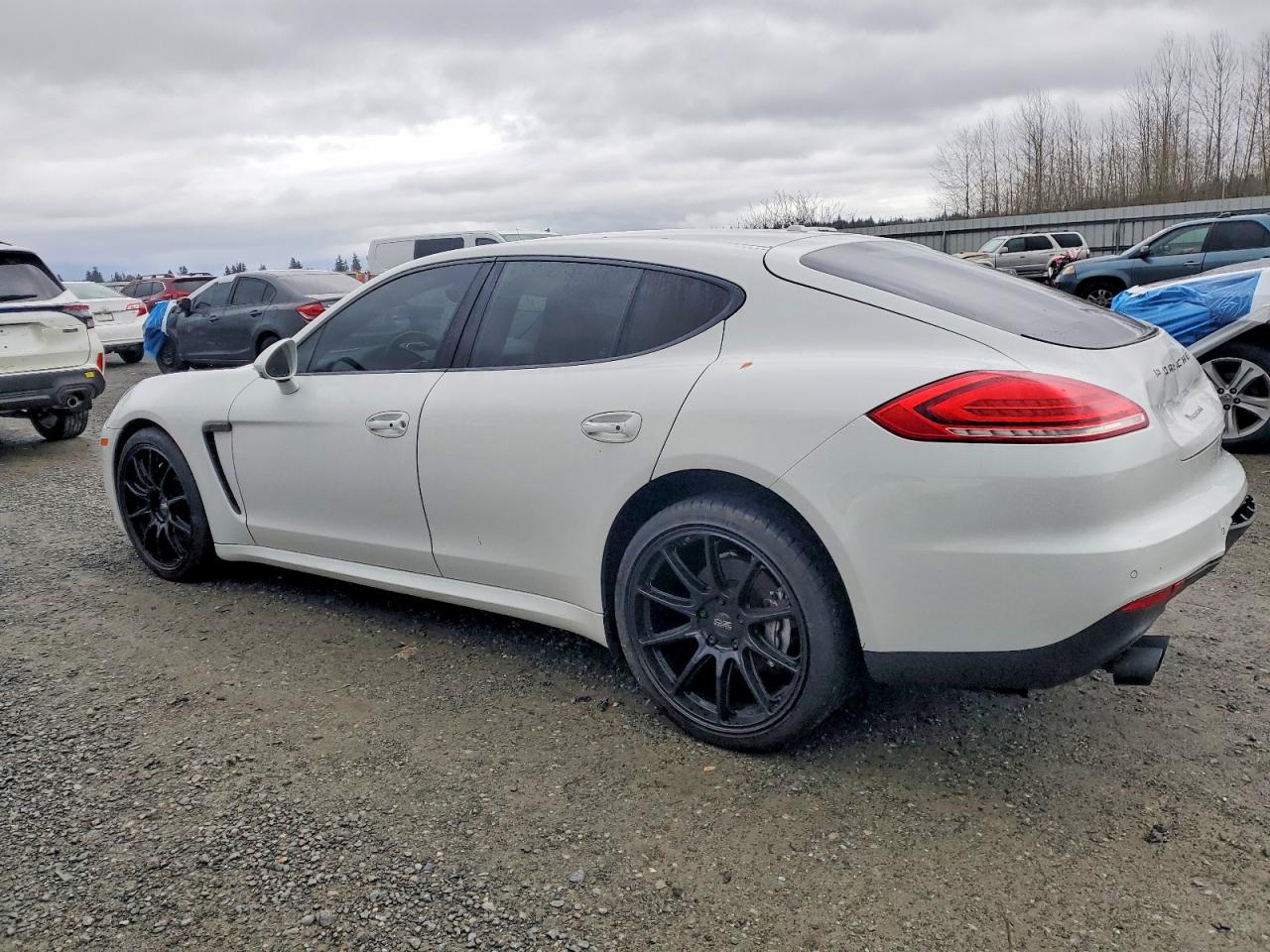 2014 PORSCHE PANAMERA 2 photo 2