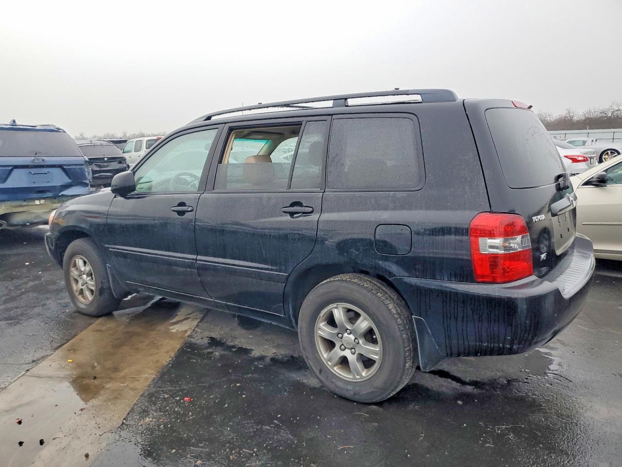 2005 TOYOTA HIGHLANDER LIMITED photo 2
