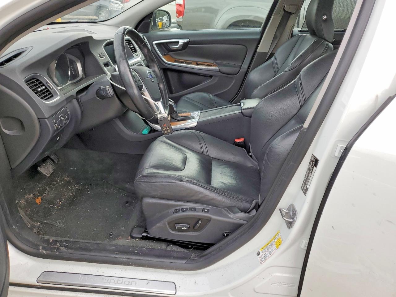 2016 VOLVO S60 PREMIER photo 7