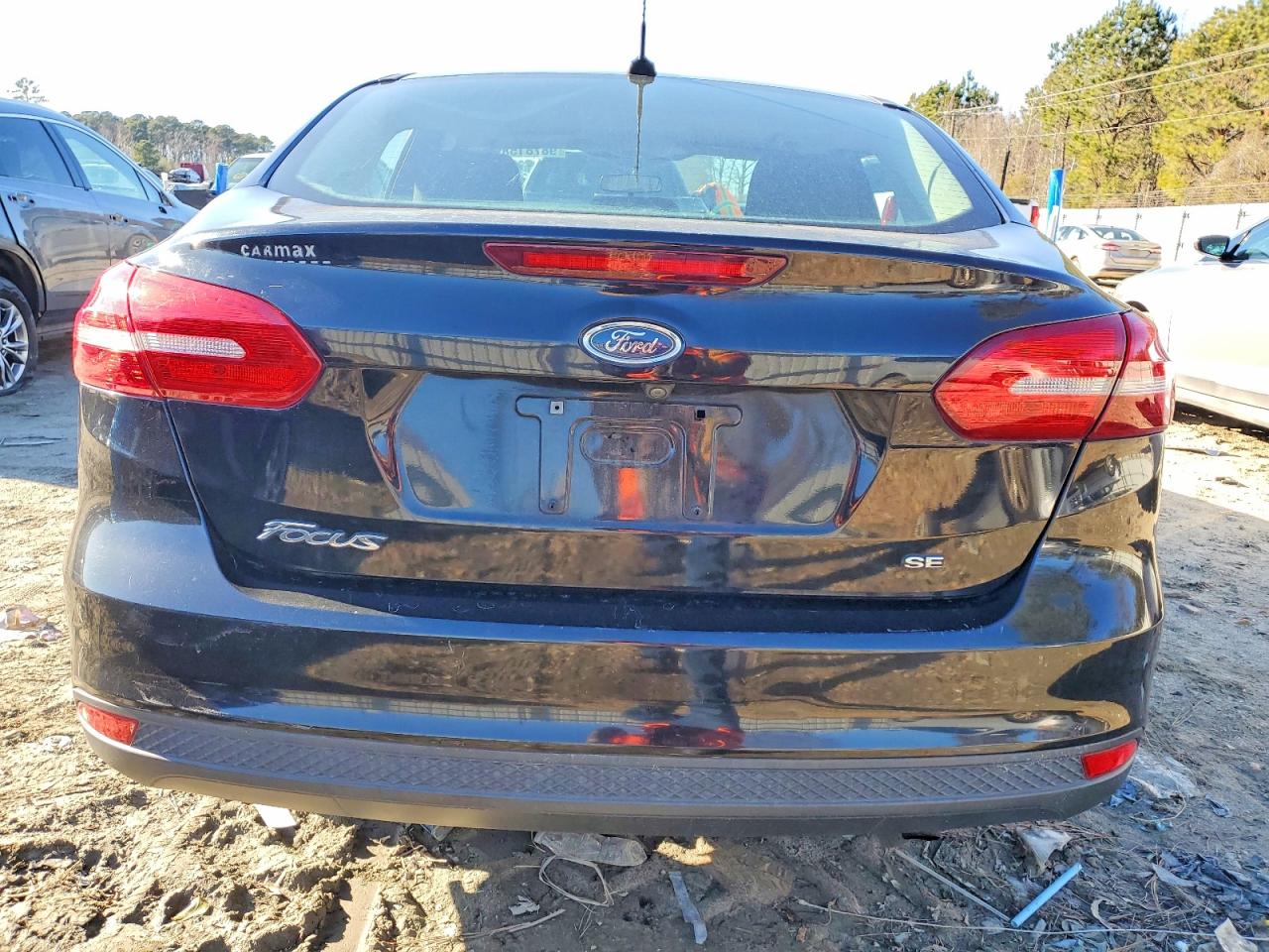 2017 FORD FOCUS SE photo 6