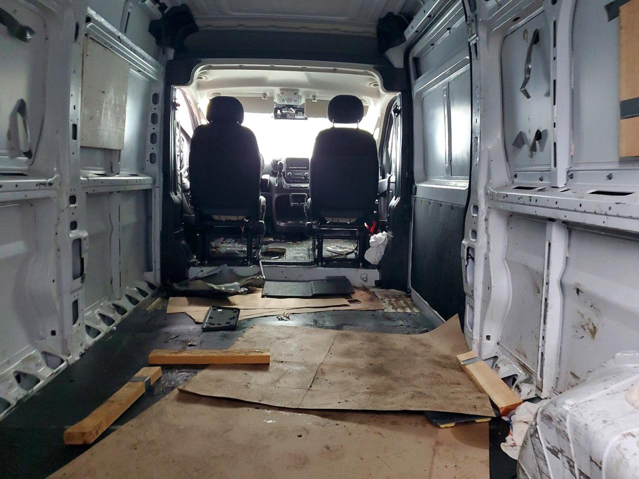 2023 RAM PROMASTER 2500 DELIVERY VAN photo 28