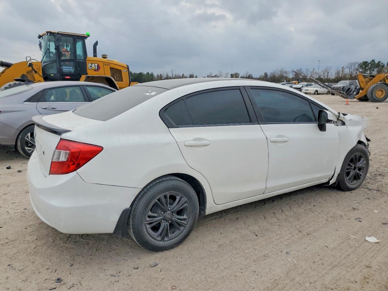 2012 HONDA CIVIC LX photo 3