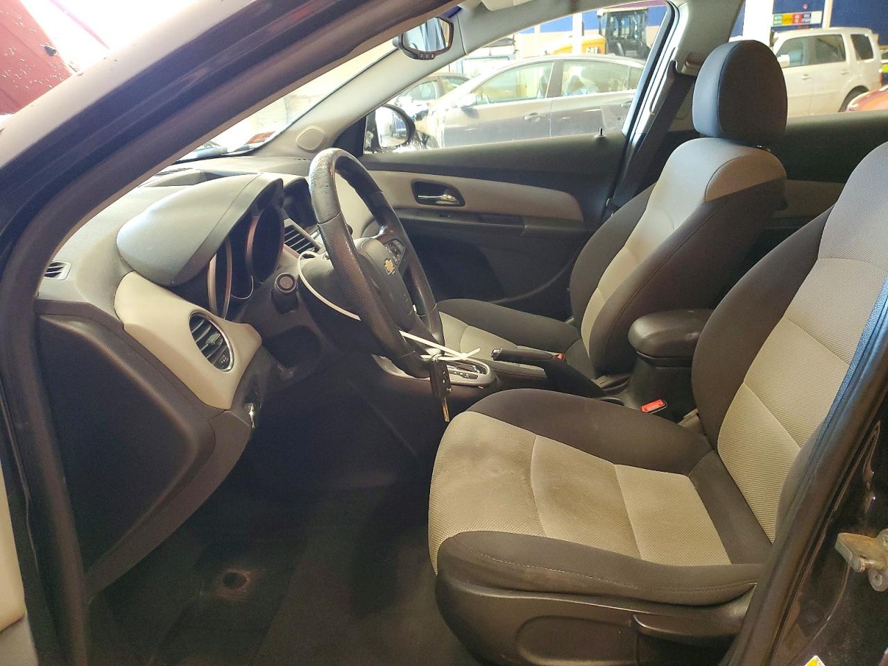 2014 CHEVROLET CRUZE LS photo 7