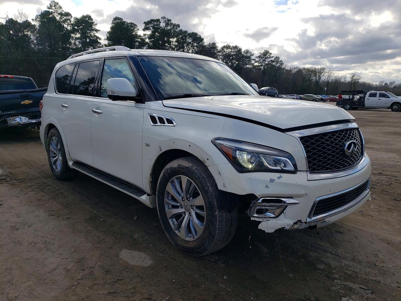 2017 INFINITI QX80 BASE photo 4