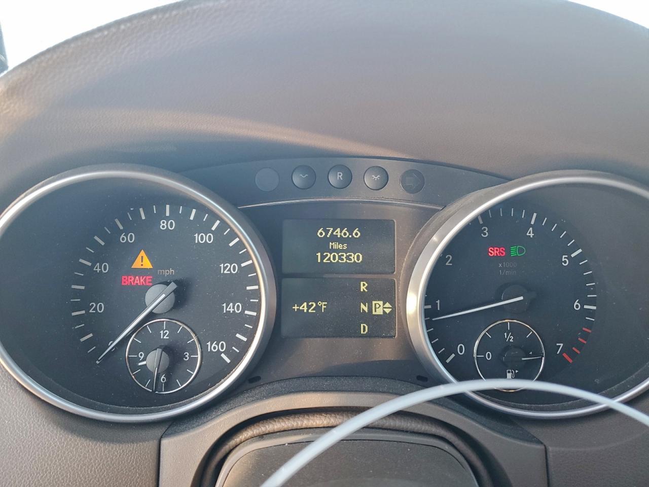 2010 MERCEDES-BENZ ML 350 4MATIC photo 9