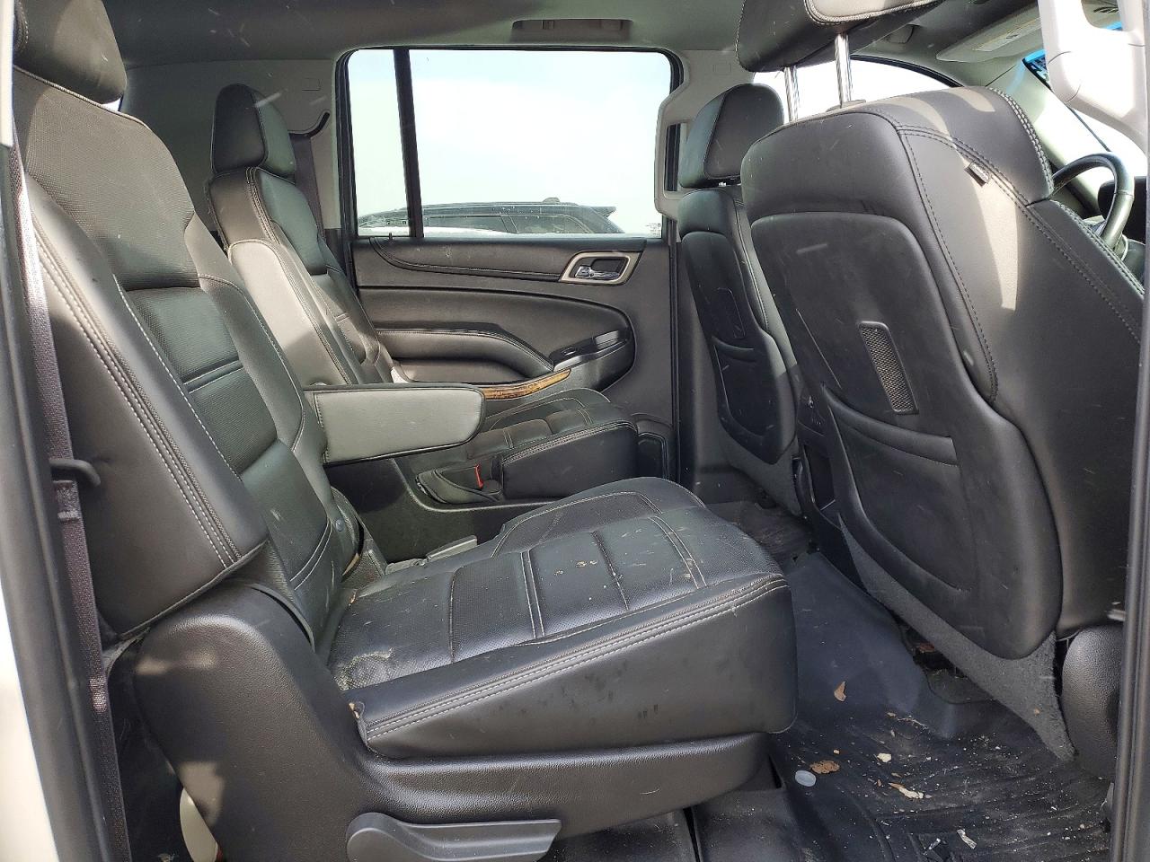 2015 GMC YUKON XL DENALI photo 11