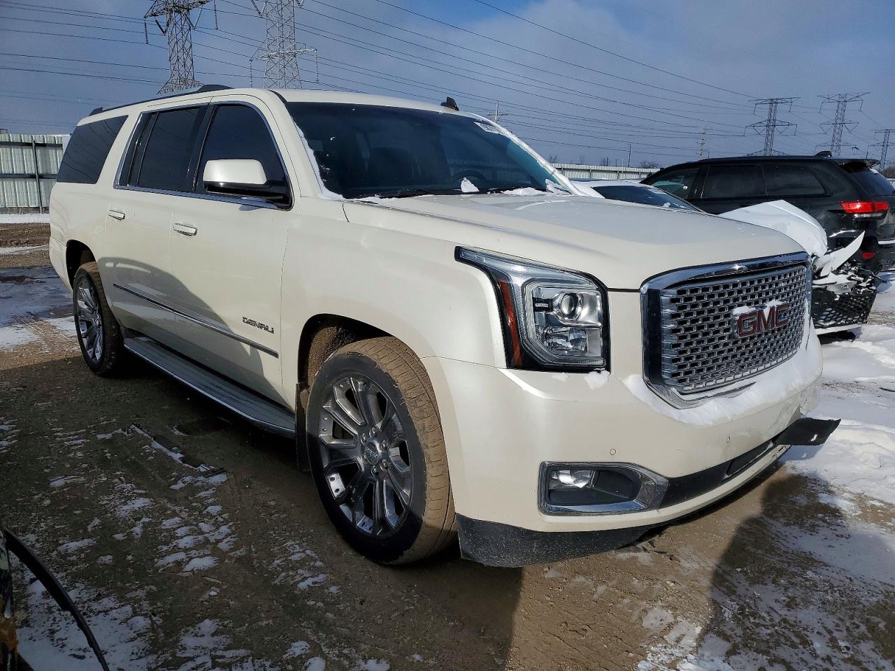 2015 GMC YUKON XL DENALI photo 4