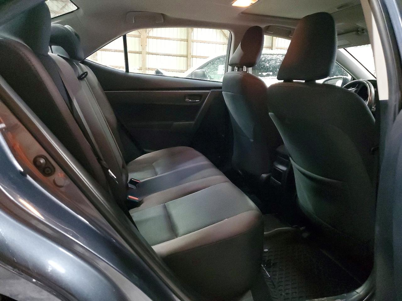 2019 TOYOTA COROLLA L photo 10
