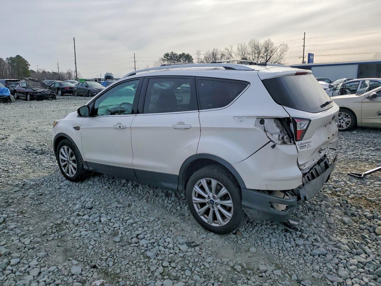 2017 FORD ESCAPE TITANIUM photo 2