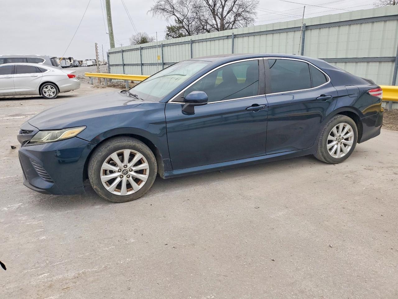 2019 TOYOTA CAMRY