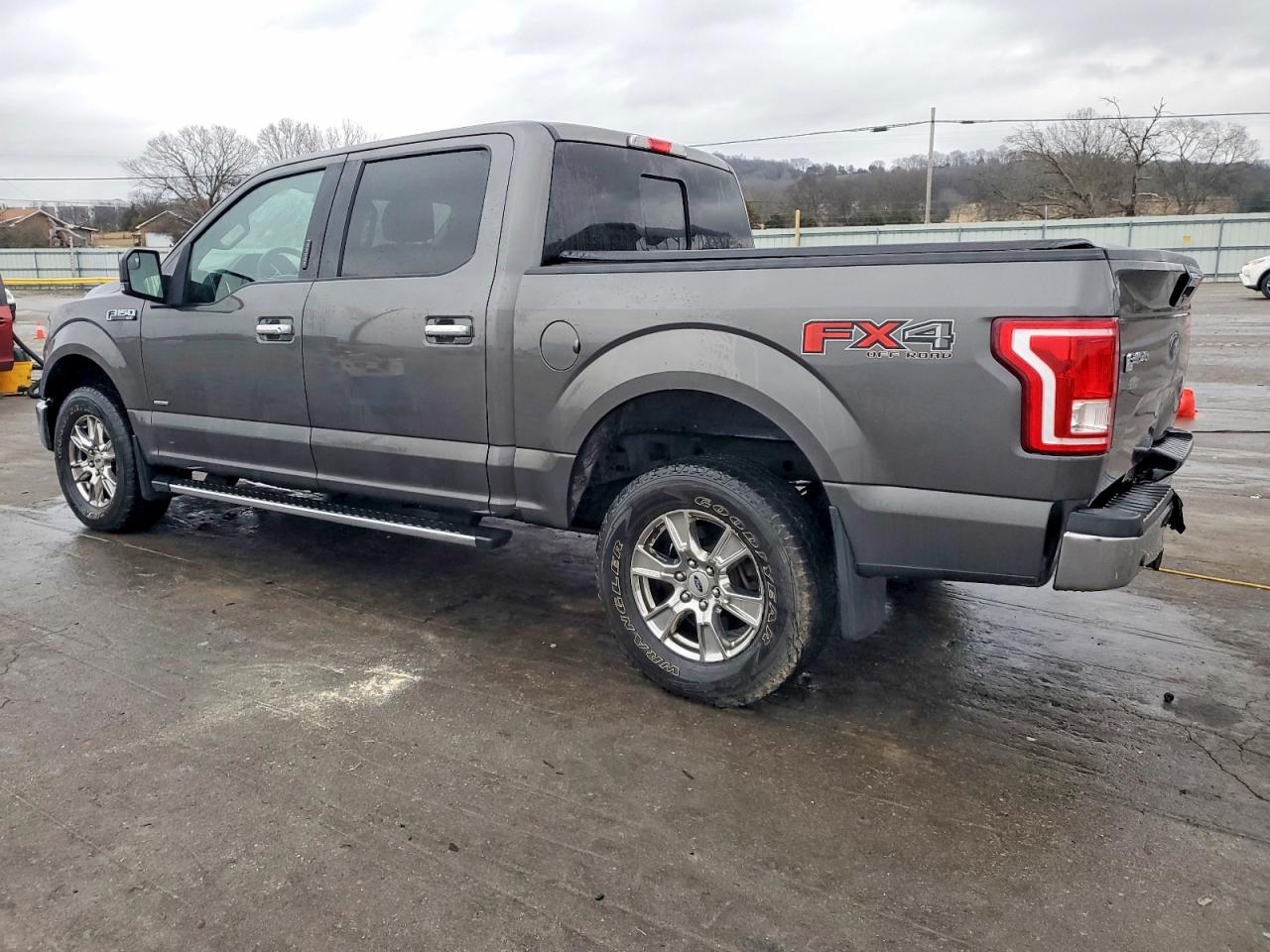 2016 FORD F150 SUPERCREW photo 2