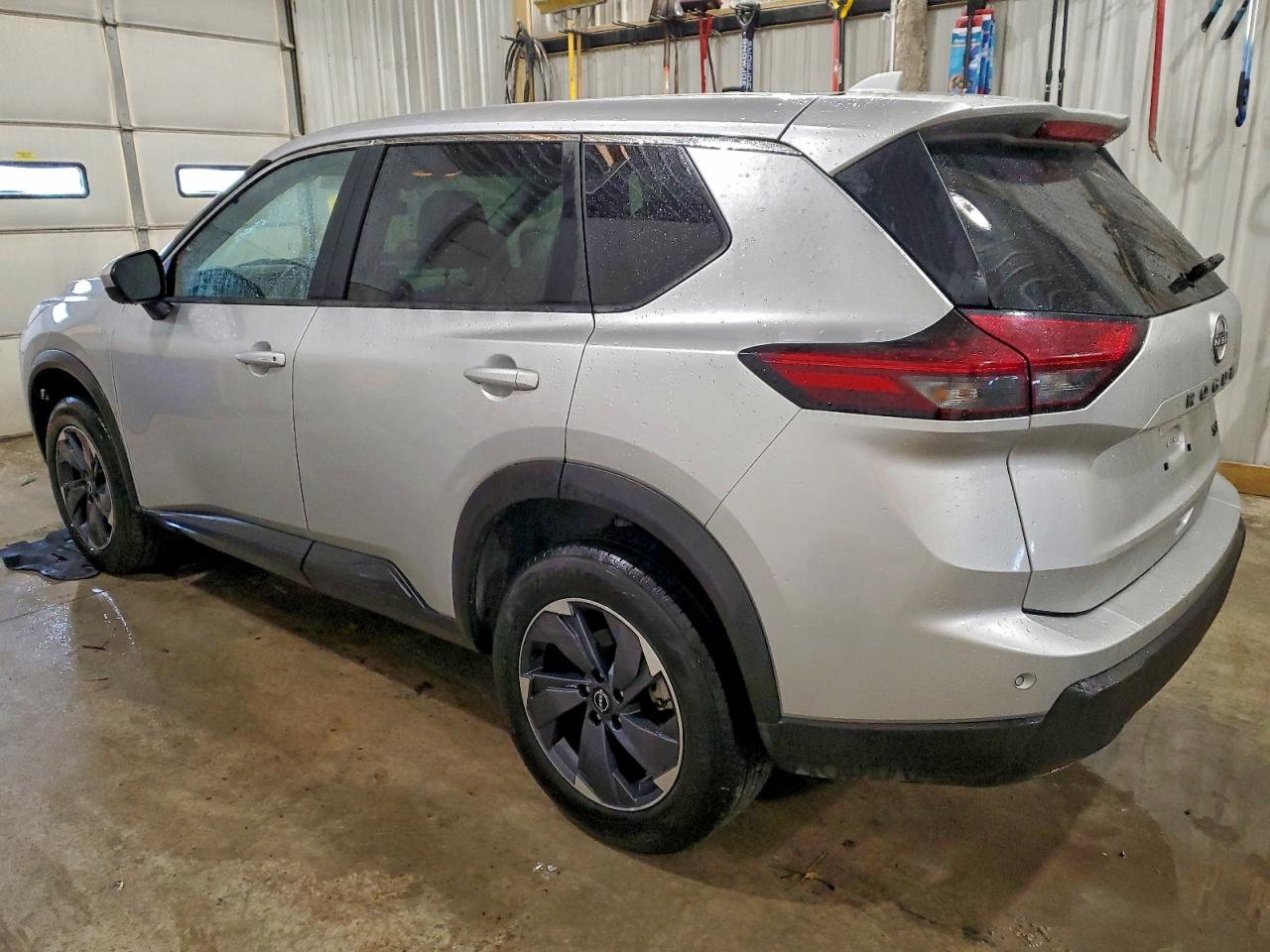 2024 NISSAN ROGUE SV photo 2