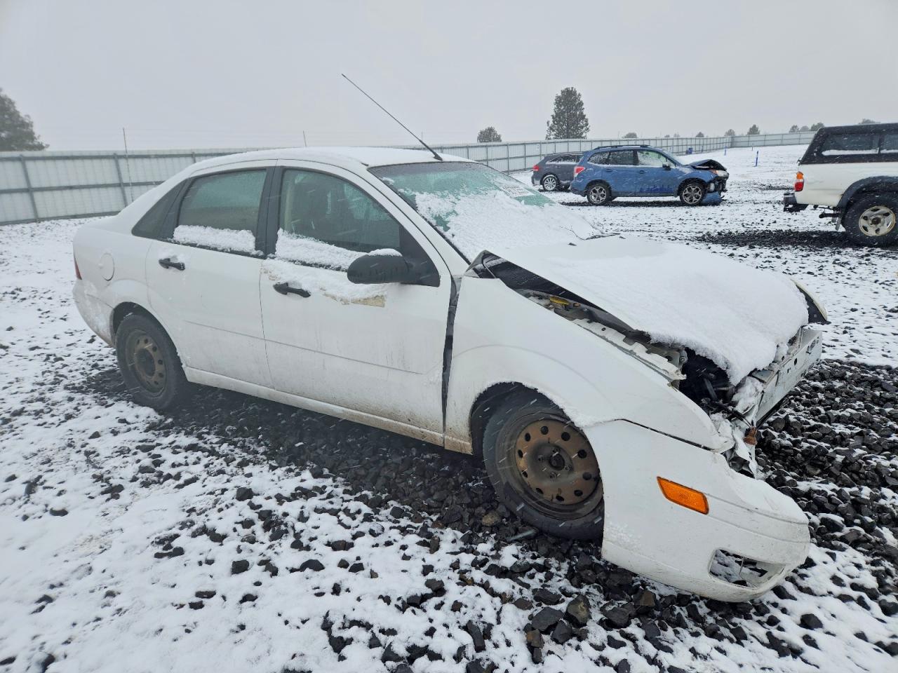 2006 FORD FOCUS ZX4 photo 4