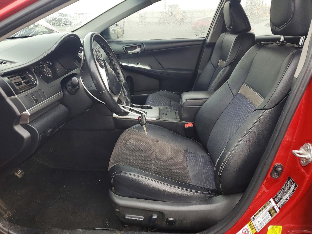 2013 TOYOTA CAMRY L photo 13
