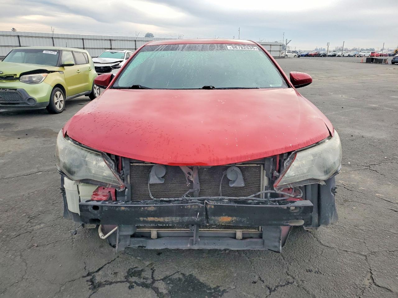 2013 TOYOTA CAMRY L photo 9