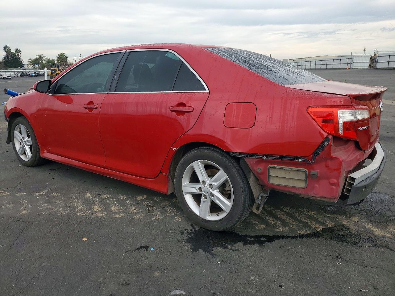 2013 TOYOTA CAMRY L photo 3