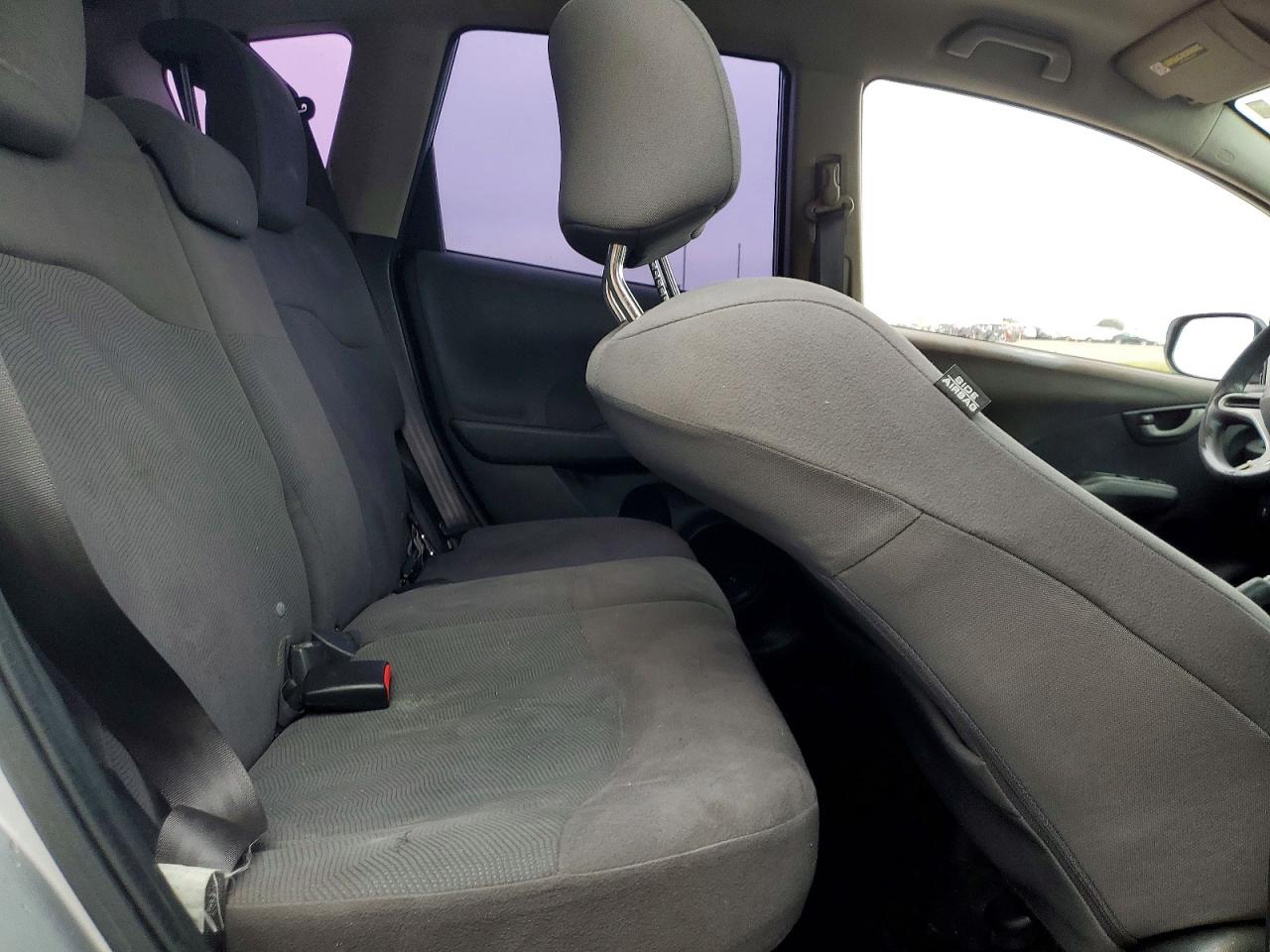 2013 HONDA FIT photo 10
