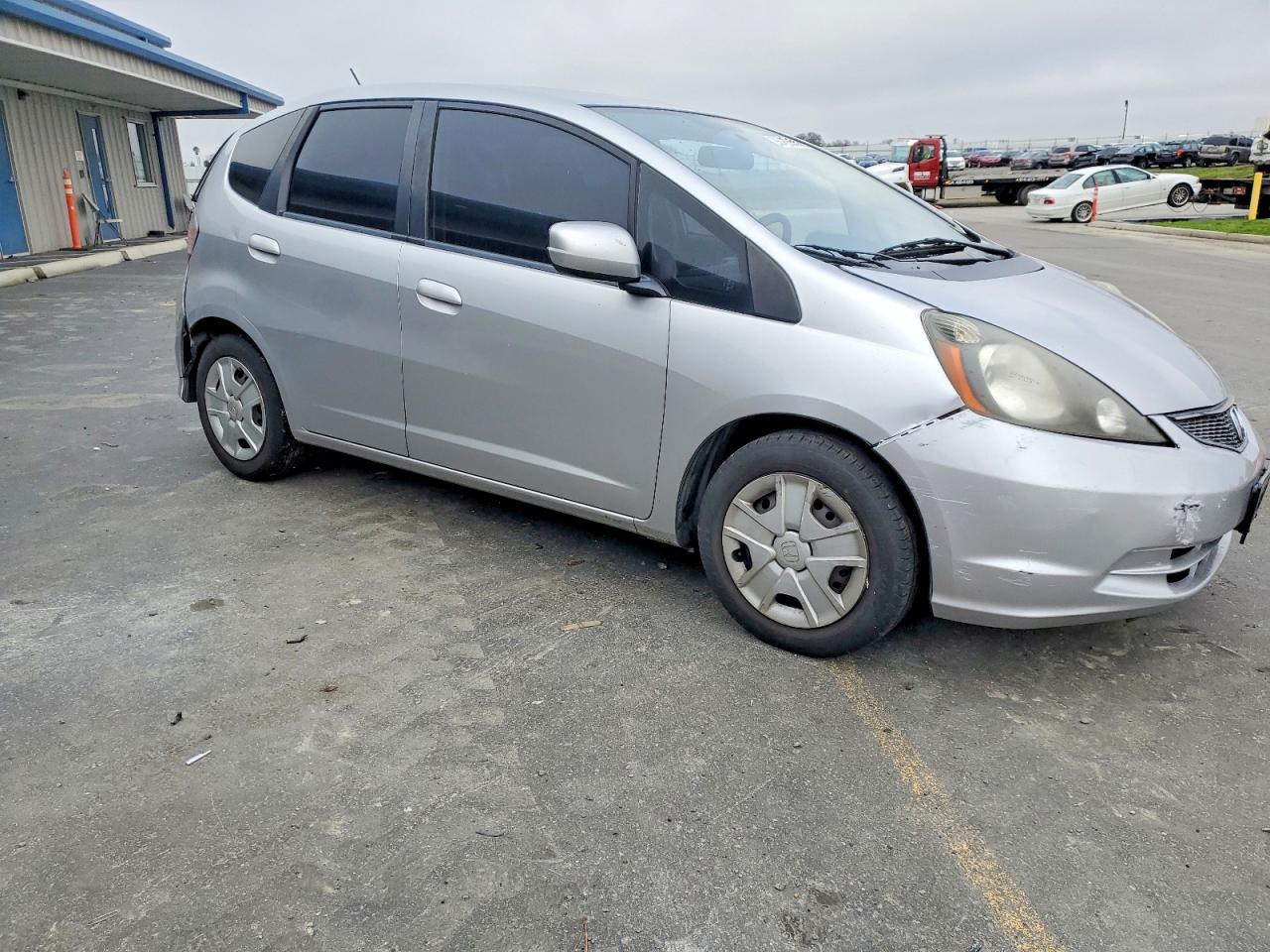 2013 HONDA FIT photo 4