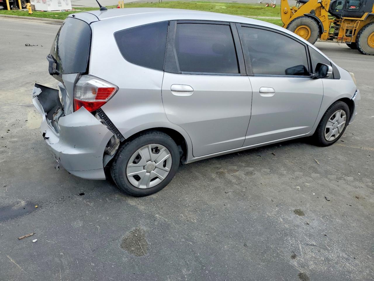 2013 HONDA FIT photo 3