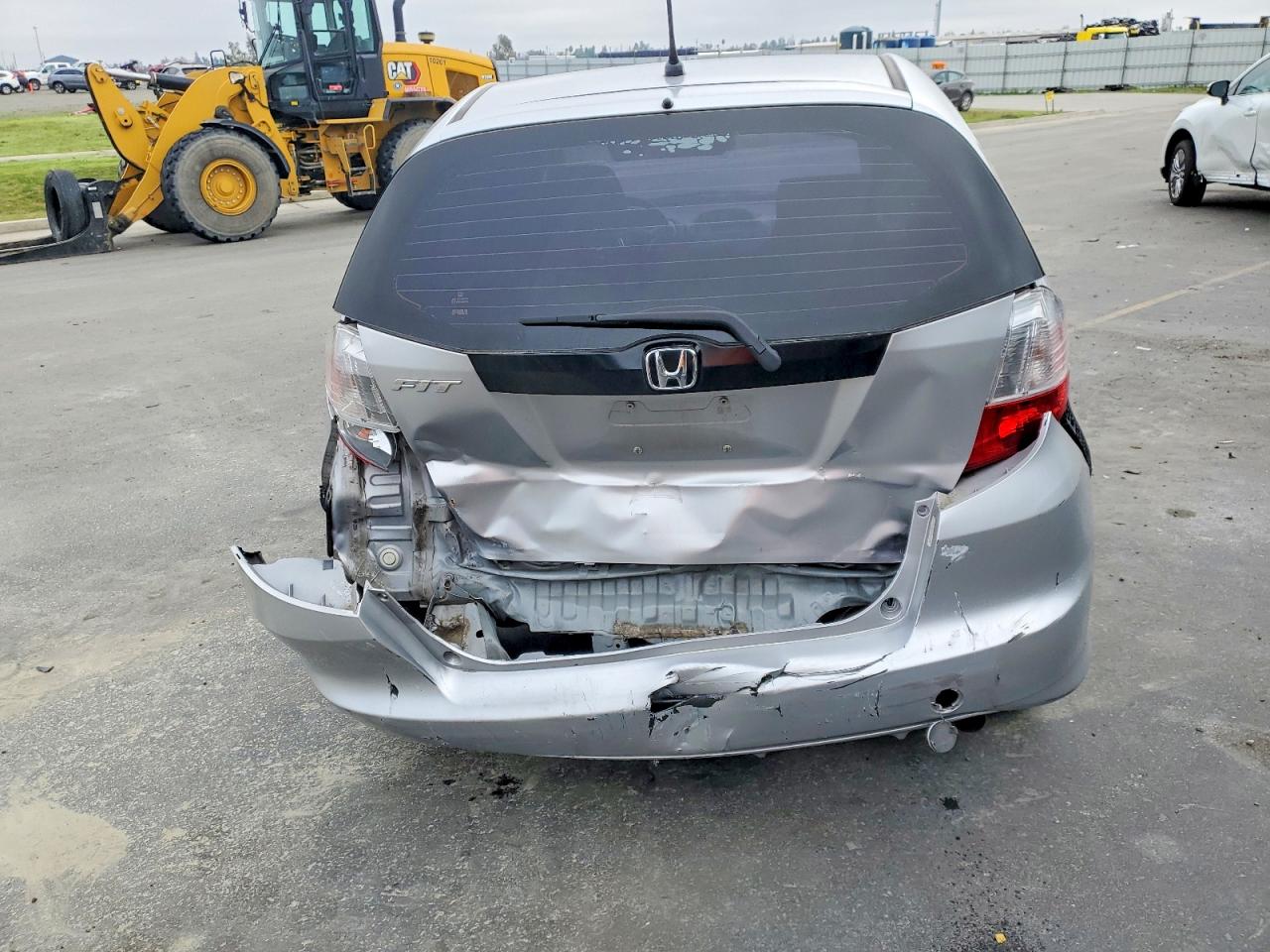 2013 HONDA FIT photo 6