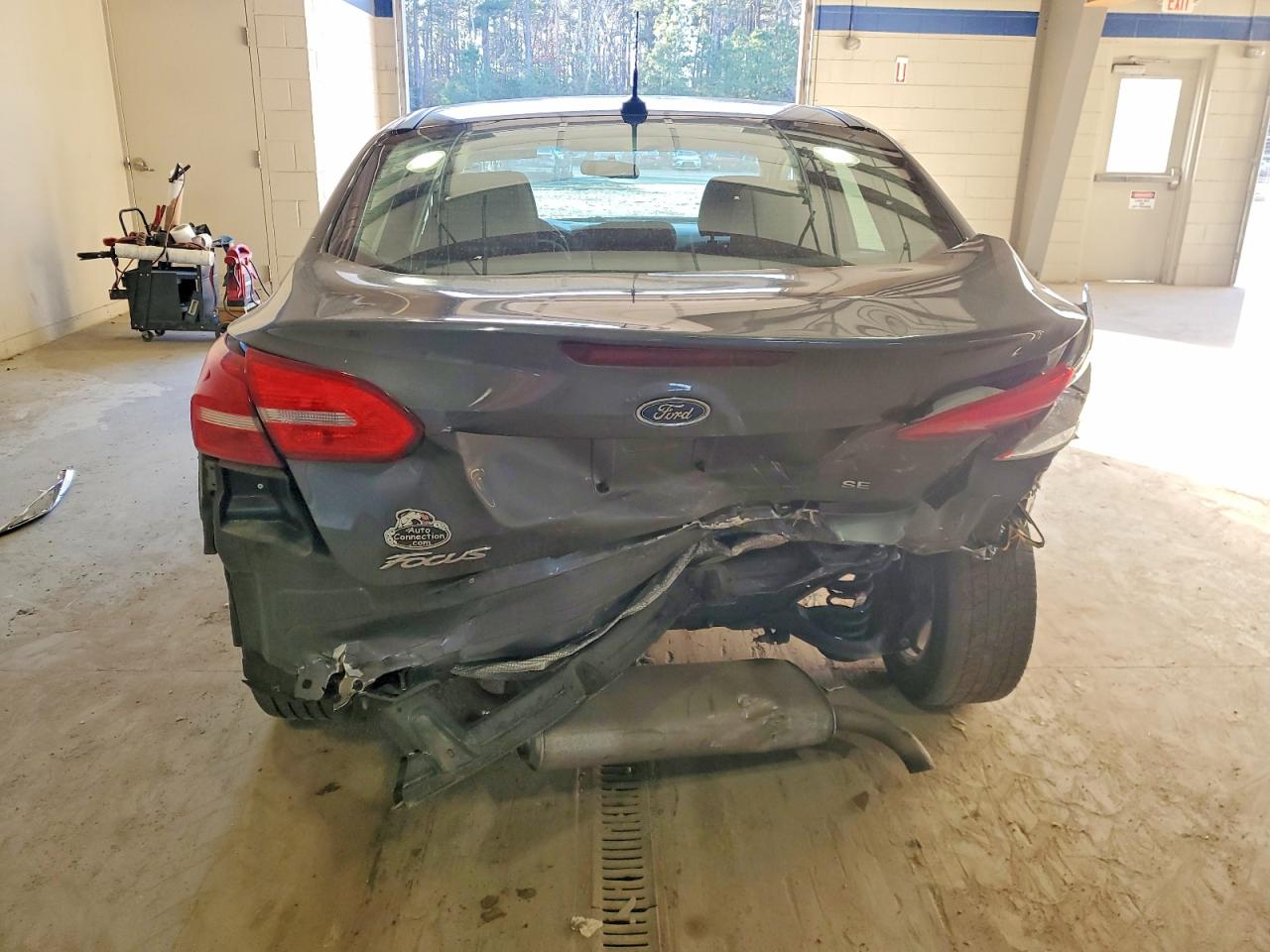 2018 FORD FOCUS SE photo 6