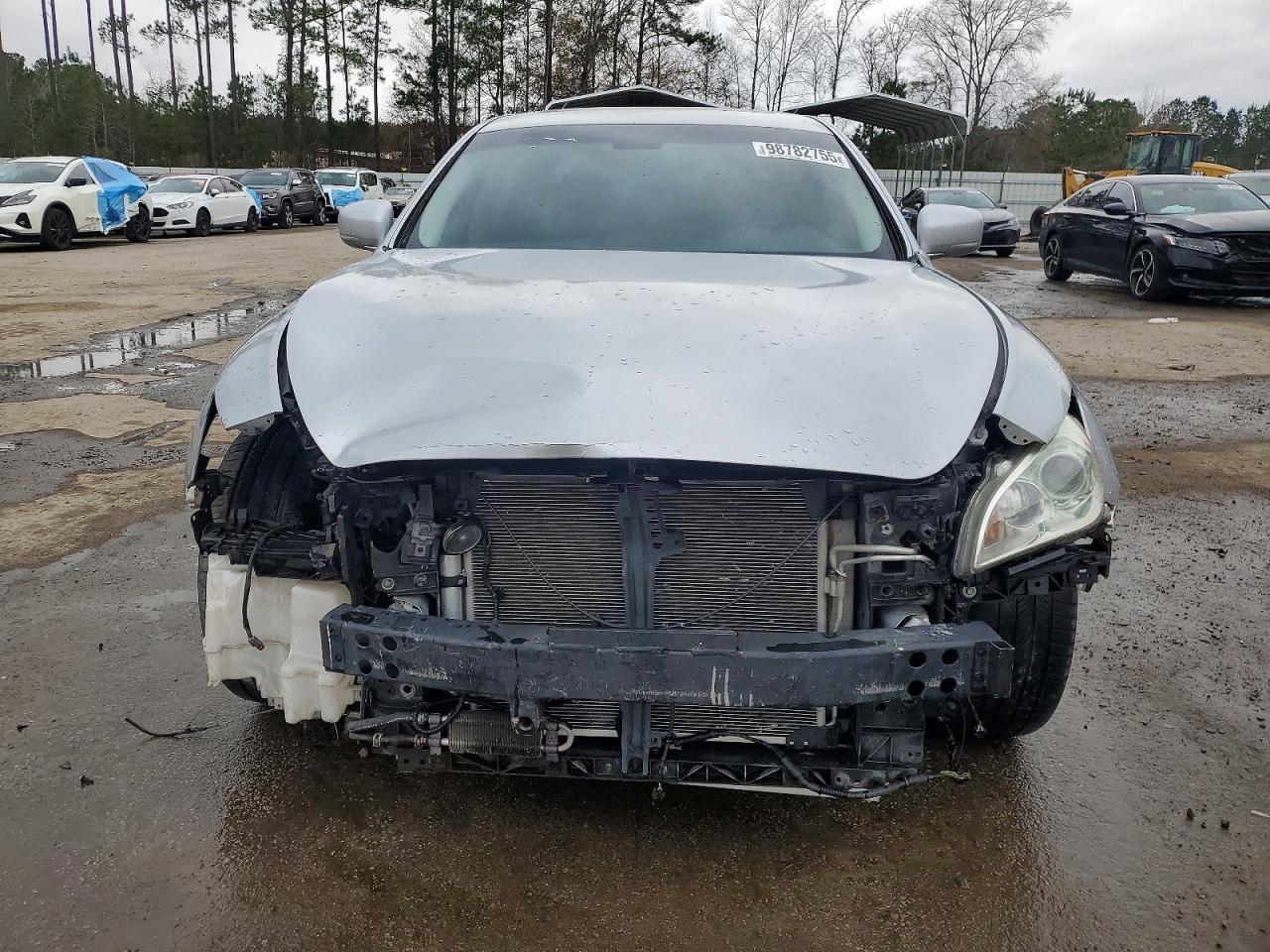 2011 INFINITI M37 BASE photo 9