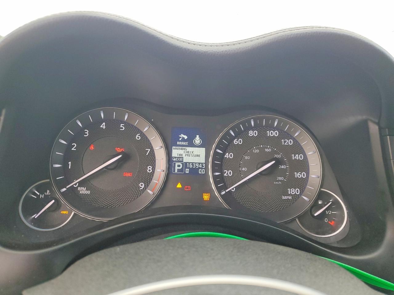 2011 INFINITI M37 BASE photo 17
