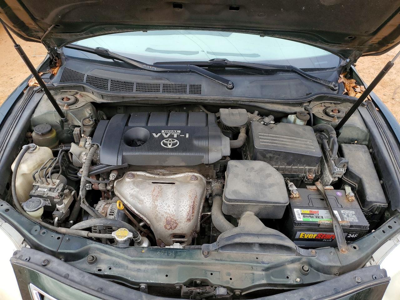 2010 TOYOTA CAMRY BASE photo 11