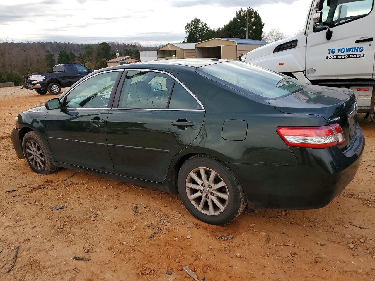 2010 TOYOTA CAMRY BASE photo 2